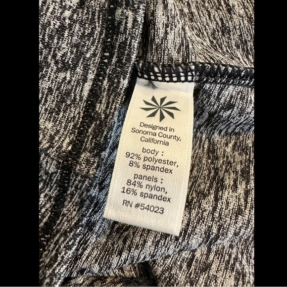 ATHLETA Running Wild Track Jacket Colorblock Black Gray Marled Reflective 1/2 - Picture 12 of 14